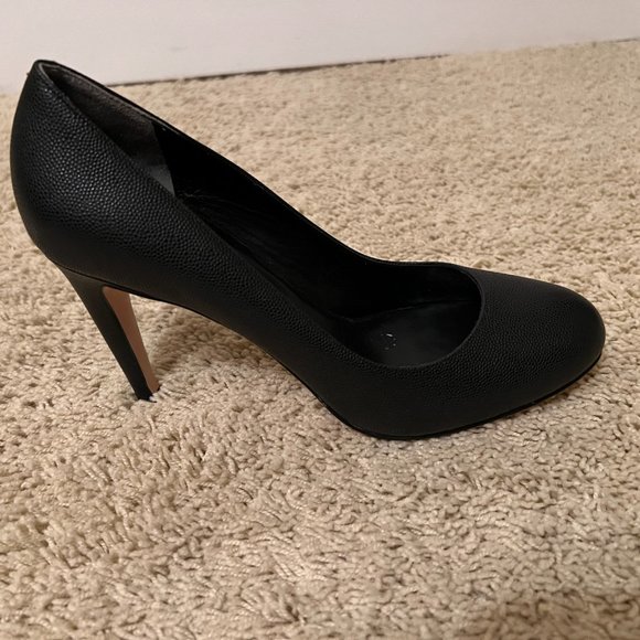 Cole Haan, Women's Black pumps, Size 9 - Picture 5 of 8